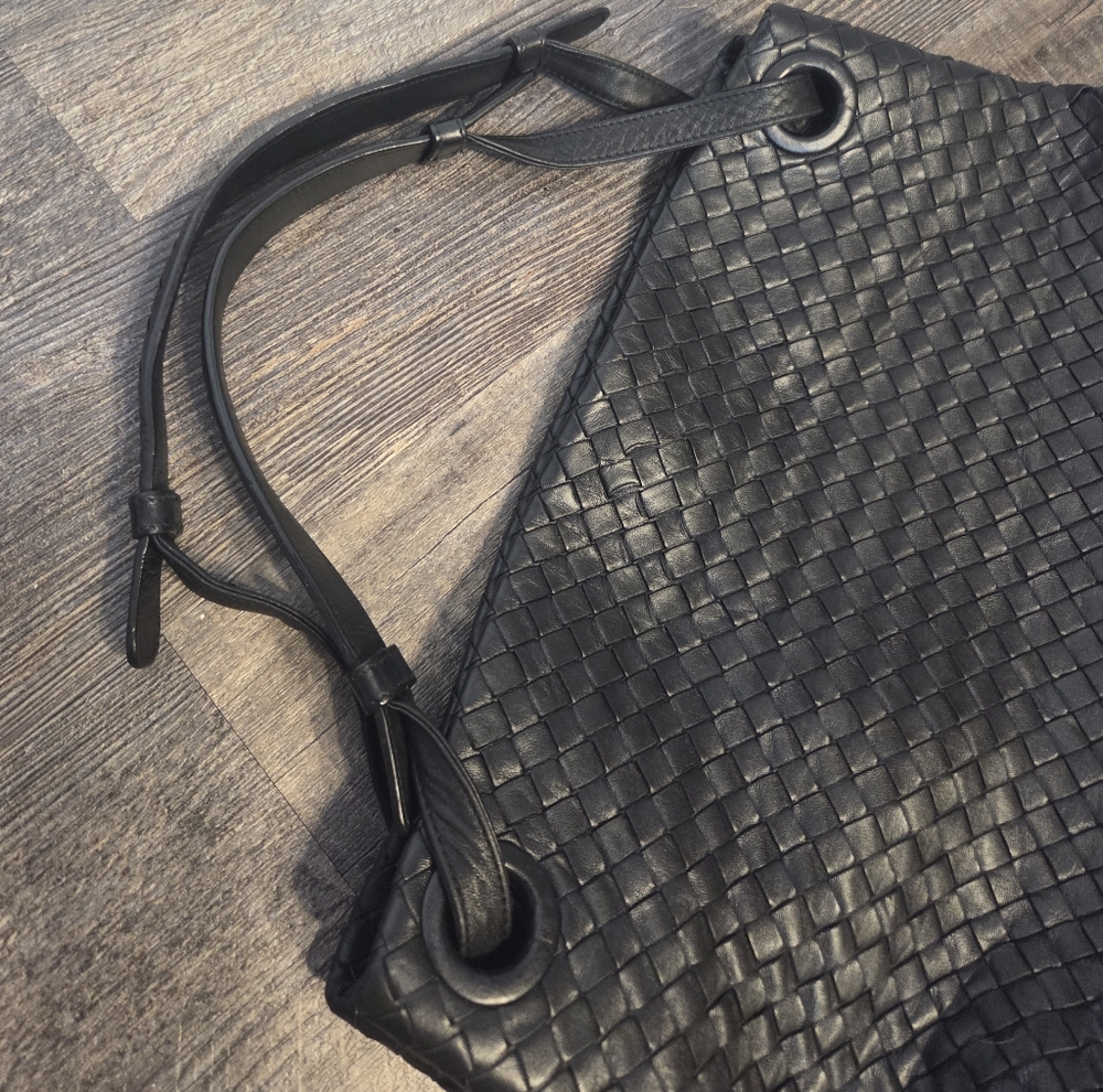 BOTTEGA VENETA Intrecciato Tote Bag Medium Bella Garda Nappa Leather Black Woven - Picture 7 of 16